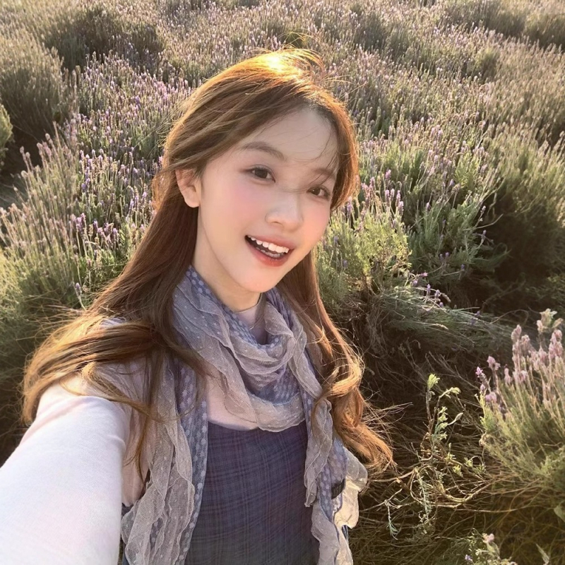 Șal lung subțire cu dantelă la margine și margine cu găuri — inspirat de Fujii Shu, model cu buline, Vara 2025, Cod produs Wzh250703, Țesătura: Alt material, Stiluri: Lungime generală, Versatil, Stil de birou