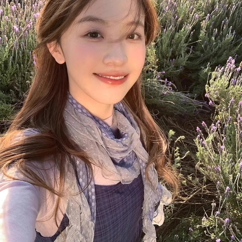 Șal lung subțire cu dantelă la margine și margine cu găuri — inspirat de Fujii Shu, model cu buline, Vara 2025, Cod produs Wzh250703, Țesătura: Alt material, Stiluri: Lungime generală, Versatil, Stil de birou