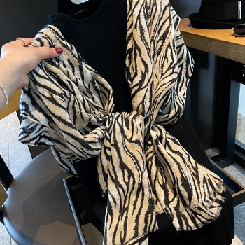 Ženski šal s leopard uzorkom, 100% poliester, warp-knit tkanje, dug dizajn, ljeto.
