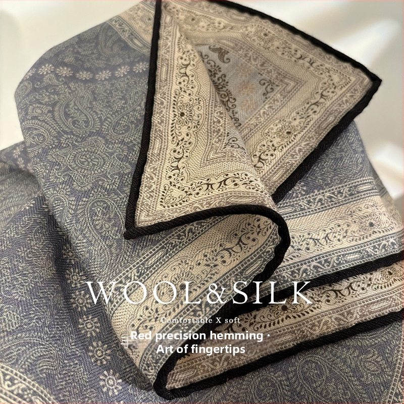 Șal pătrat din mătase și lână, țesătură twill, lansare toamnă 2025, stil versatil și elegant