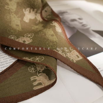 Шал от коприна и вълна в смес, тъкане Warp-knitting, ъглов дизайн, пролет 2025