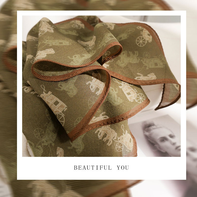 Шал от коприна и вълна в смес, тъкане Warp-knitting, ъглов дизайн, пролет 2025