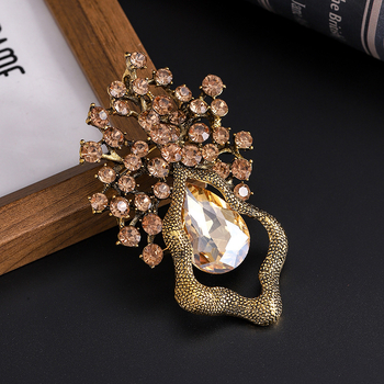 Broš u obliku lista od legure s kristalnom umetkom, vintage stil za žene, elektroplating, jesen 2025