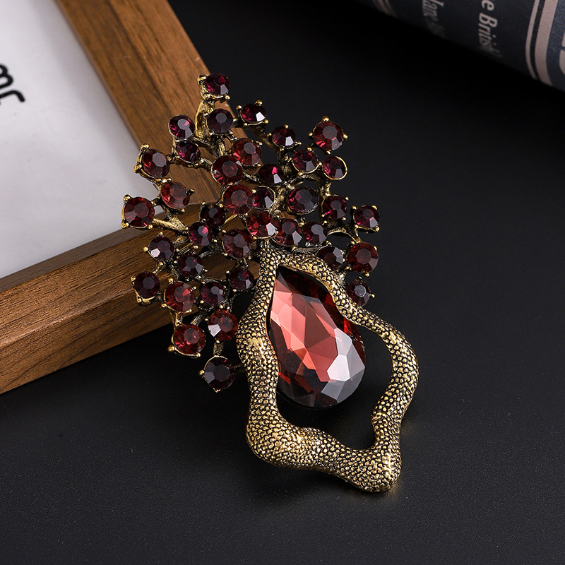 Broš u obliku lista od legure s kristalnom umetkom, vintage stil za žene, elektroplating, jesen 2025