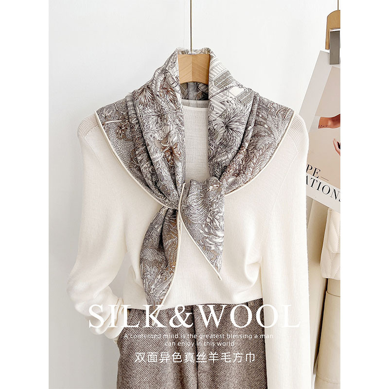 Копринено-вълнен квадратен шал със сатенова тъкан, произход Сучжоу, есен 2025