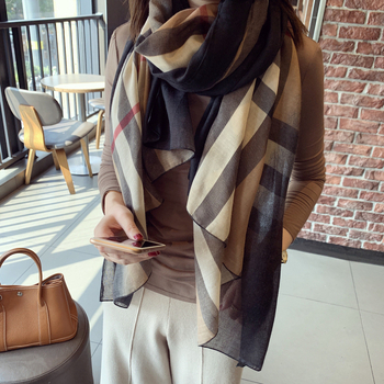 Șal de primăvară în stil coreean, țesătură plasă din amestec bumbac-poliester, model carouri imprimat, lungime medie pentru femei