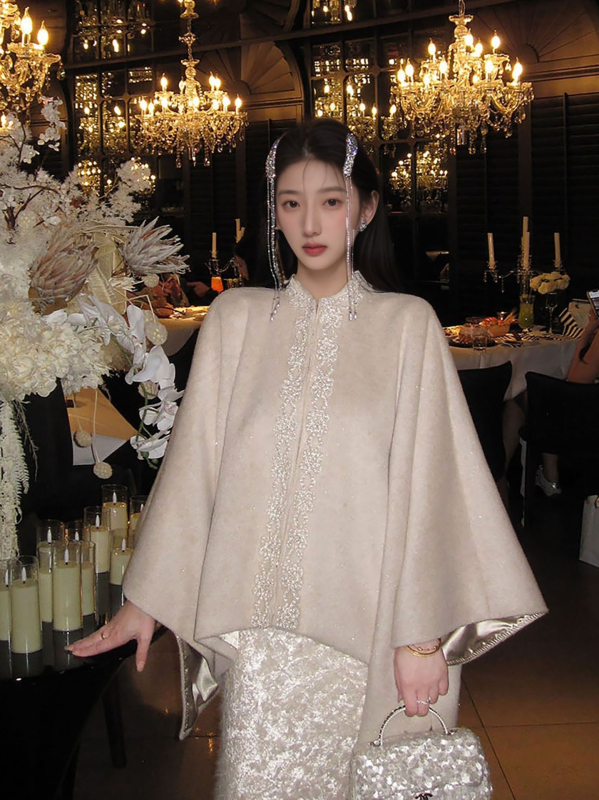 Дамско палто с китайски стил и дизайн с кристални камъни, кръгло деколте, еднобортно закопчаване, полиестерна материя