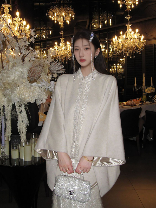 Дамско палто с китайски стил и дизайн с кристални камъни, кръгло деколте, еднобортно закопчаване, полиестерна материя