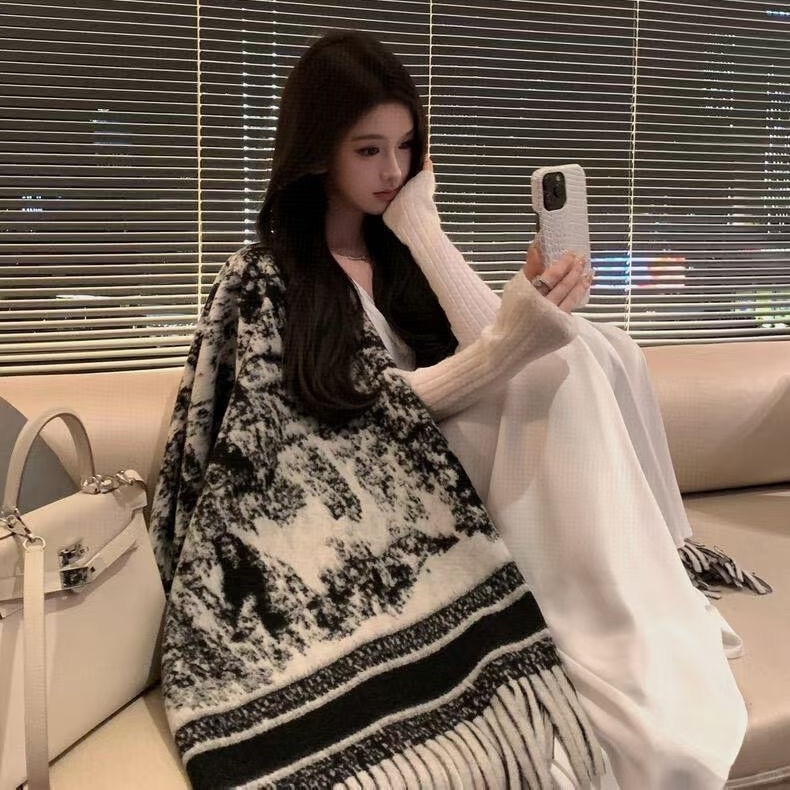 Șal din cașmir artificial, stil retro, lungime medie, model graffiti, țesătură Warp Knit, cald (Material: Cașmir artificial; Stil: Retro, Mediu; Model: Graffiti; Țesătură: Warp Knit; Funcție: Cald)