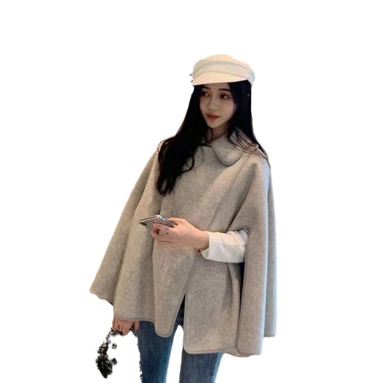 Palto de damă din lână-poliester, croială liberă, fără mâneci, grosime medie, lungime standard 50–65 cm, închidere frontală cu două nasturi