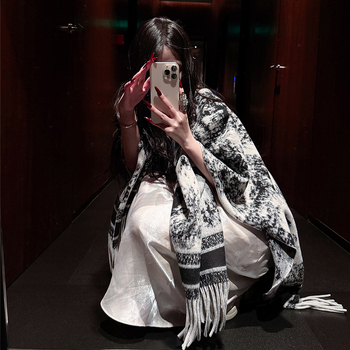 Poncho-șal cu model Vintage Ink Painting, stil coreean, imitație de cașmir, țesătură warp, tie-dye (Sezoane: Iarnă, Primăvară, Toamnă)