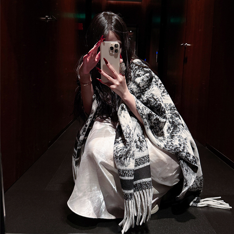 Poncho-șal cu model Vintage Ink Painting, stil coreean, imitație de cașmir, țesătură warp, tie-dye (Sezoane: Iarnă, Primăvară, Toamnă)