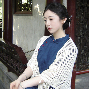 Șal pentru femei, subțire tricotat în stil chinezesc, monocrom, decor jacquard, cu ciucuri