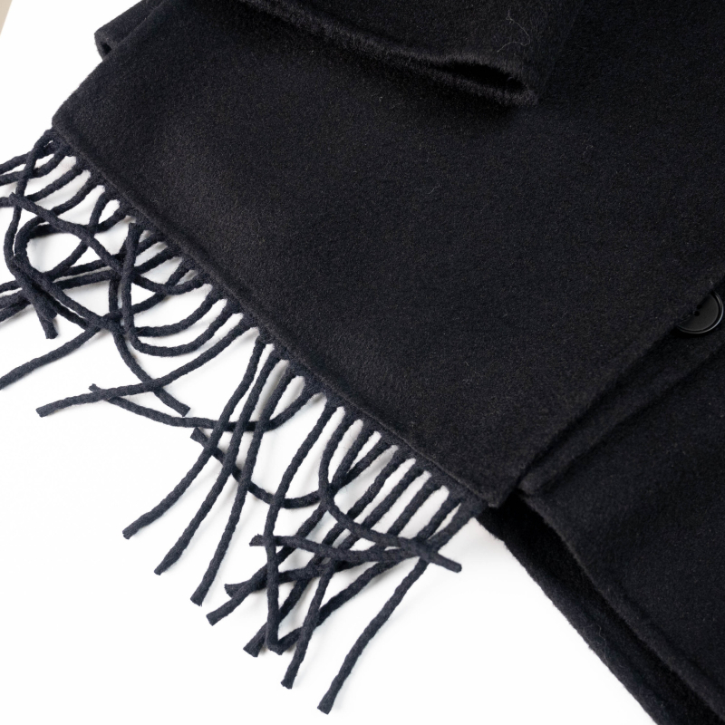 Ženski vuneni kaput — udoban slobodan kroj, ovratnik sa šalicom, srednja duljina, 95% vuna, jednostruko kopčanje na gumbe