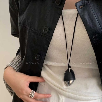 Ogrlica od legure s privjeskom od smole, regularni lanac, geometrijski oblik, unisex, Ins stil (Materijal: Legura; Privjesak: Smola; Lanac: Regularan; Oblik: Geometrijski)