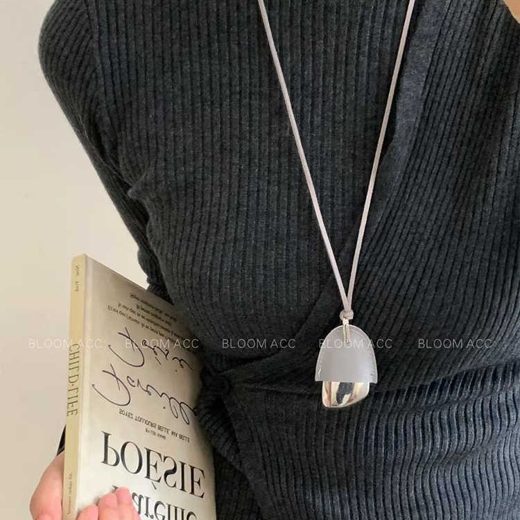 Ogrlica od legure s privjeskom od smole, regularni lanac, geometrijski oblik, unisex, Ins stil (Materijal: Legura; Privjesak: Smola; Lanac: Regularan; Oblik: Geometrijski)