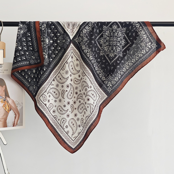 Twill poliester kvadratni šal s otiskom – proljeće 2025, moderan gradski stil, 100% poliester