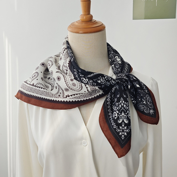 Twill poliester kvadratni šal s otiskom – proljeće 2025, moderan gradski stil, 100% poliester