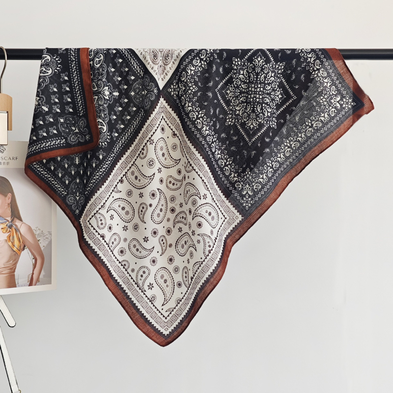 Twill poliester kvadratni šal s otiskom – proljeće 2025, moderan gradski stil, 100% poliester