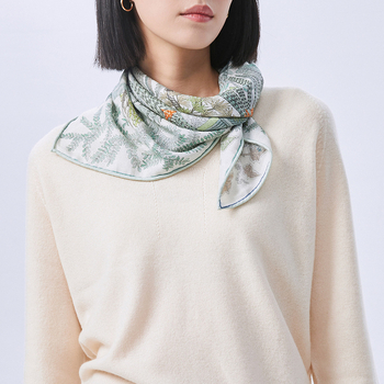 Yingqiao сатенен квадратен шал от коприна и вълна, оригинален растителен десен, Пролет 2024