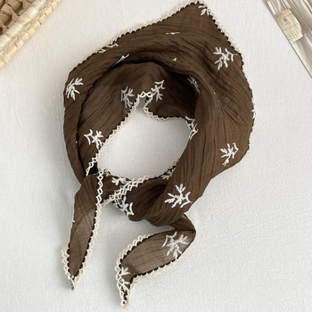 Maillard-stílusú hímzett selyemsál-fejpánt virágmotívummal (A2000-3), testreszabás elérhető