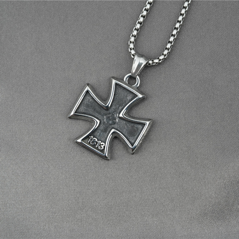 Viseći lanac s križem - titan čelik, unisex, retro umjetnički stil, Seiko završna obrada