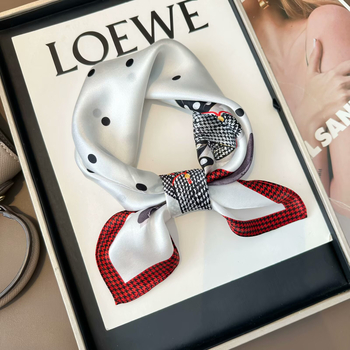 Ženski svilenkasti kvadratni šal s cvjetnim uzorkom, saten tkanina, 100% svila, elegantan i svestran