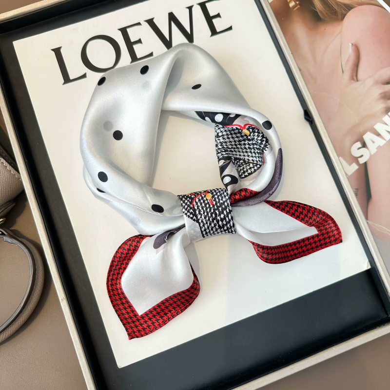 Ženski svilenkasti kvadratni šal s cvjetnim uzorkom, saten tkanina, 100% svila, elegantan i svestran