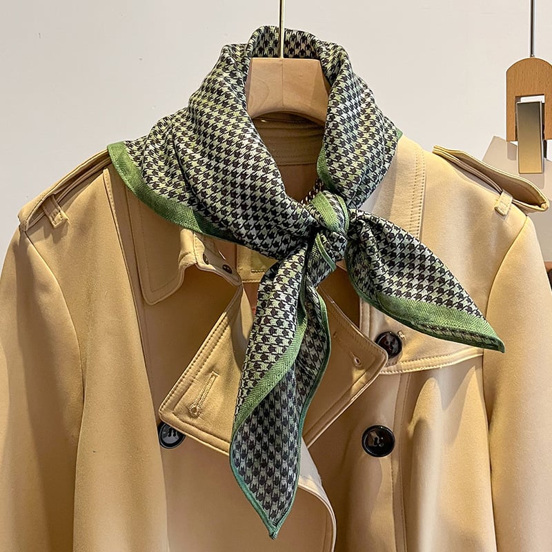 Kvadratni šal od poliesterskog vlakna, glatko tkanje, tie-dye efekt, proljeće 2024 kolekcija, gradski stil za svakodnevne putnike