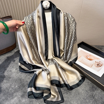 Női mesterséges selyemsál – nyár, sík szövés, nyomtatás, Hangzhou eredetű