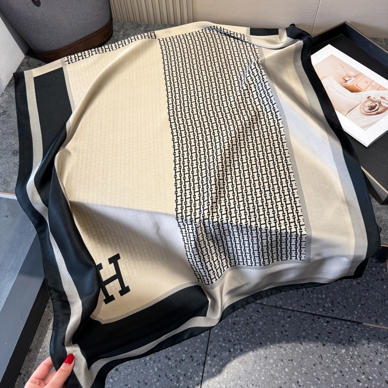 Női mesterséges selyemsál – nyár, sík szövés, nyomtatás, Hangzhou eredetű