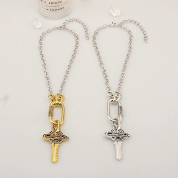 Kulcsmintás nyaklánc, nagy kulcsdizájn, titánacél, ötvözetmedál, szabályos lánc, elektroplaszt bevonat, nőknek