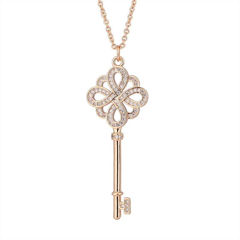 Nyaklánc V arany anyagból; penge lánc; U-alakú medál; elektroplatinezés; súly 3.5