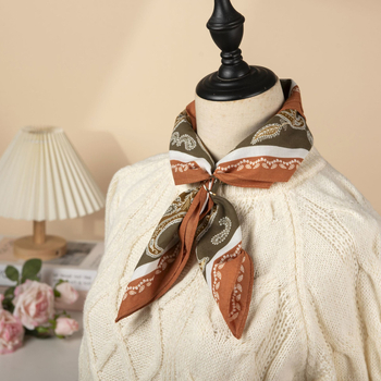 Женски квадратен шал с paisley мотив – рециклирана 60-count памук, есен 2025, произход: Deqing, Zhejiang