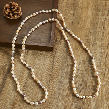 Extrahosszú csomós édesvízi gyöngy nyaklánc, 81 cm felett, 7–8 mm gyöngyök, réz alkatrészek