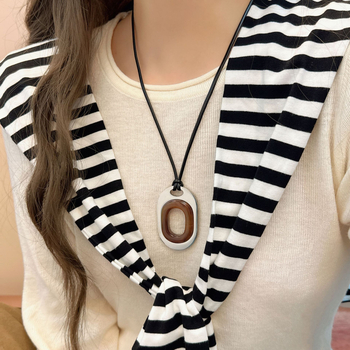 Colier din oțel titan, pandant oval, lanț standard, stil geometric și retro literar, Vara 2024