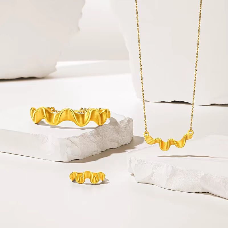 Колие от месинг с позлата, O-верига, висулка от месинг с позлата, обиколка 41–50 cm, Зимно издание 2024