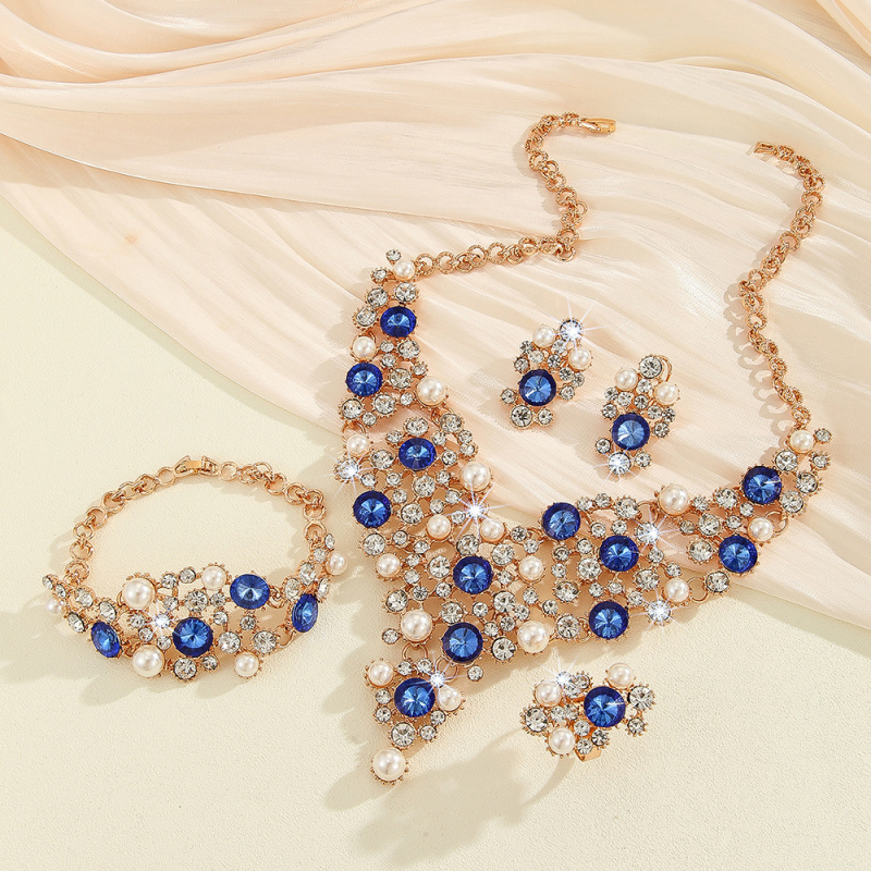 Set nakita s imitacijskim biserom od legure s šupljim dizajnom (ogrlica, naušnice, narukvica) za žene — rhinestones, cvjetni uzorak, standardni lanac