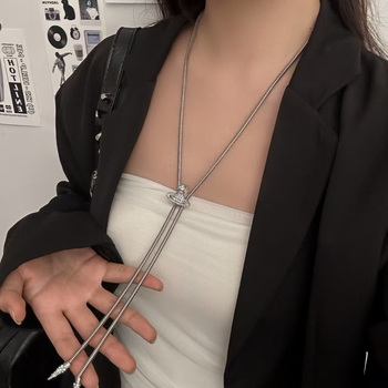 Titāna tērauda džemperķēde, gara ģeometrijiska kaklarota; kulons no nerūsējošā tērauda; iekšējā ieliktnis ar mākslīgajiem akmeņiem