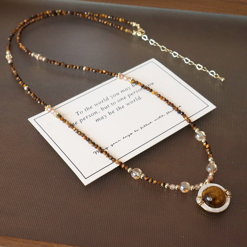 Colier cu piatră ochi de tigru, șir de mărgele – design geometric, țesut, stil ușor lux, Toamna 2025