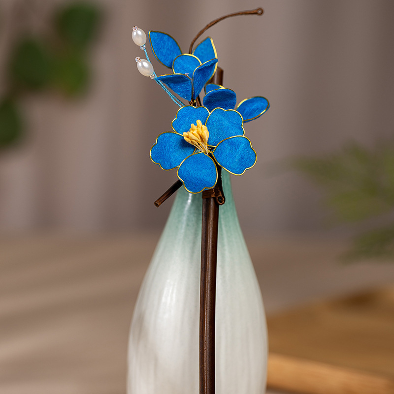 Vintage sponka do vlasov s kvetinovým dizajnom (Materiál: textil; Štýl: vintage; Dizajn: kvet; Balenie: jednotlivo balené; Uvoľnenie: Zima 2024)