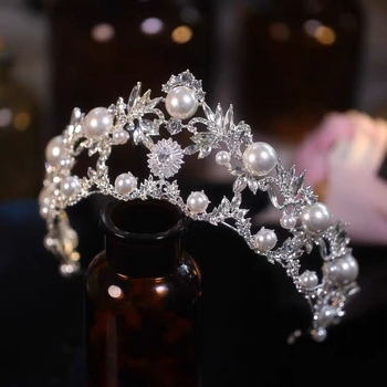Tiara de mireasă pentru păr — bază din aliaj, cristale albe, tăietură diamant, coroană feminină