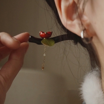 Yingbao Clește de păr disc din lemn, stil retro, cu design de fasole roșie — accesorii Hanfu, ambalaj separat