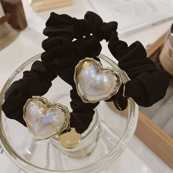 Perlős hajpánt szív alakú, kézzel készített, koreai stílus, nagy rugalmasság, sokoldalú dizájn (Tavasz 2023)