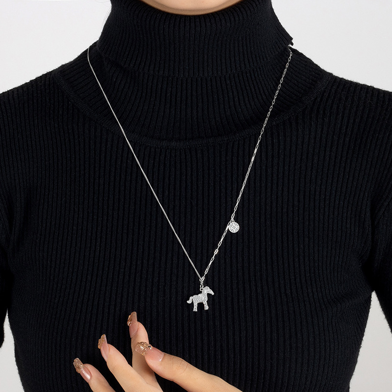 Ilga džemperu ķēde kaklarota no 925 sudraba ar zodiaka zirga motīvu, krustveida ķēde, pendants ar 5A cirkonu