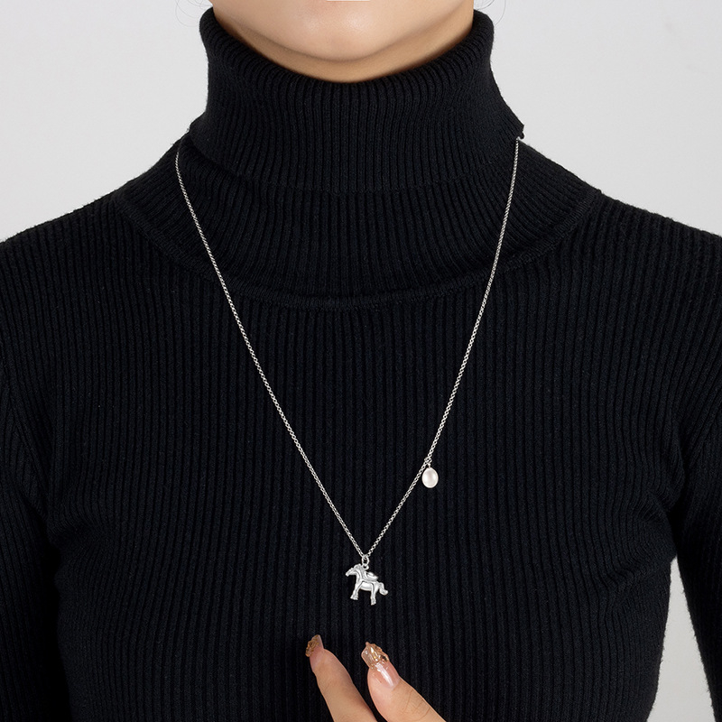 Ilga džemperu ķēde kaklarota no 925 sudraba ar zodiaka zirga motīvu, krustveida ķēde, pendants ar 5A cirkonu