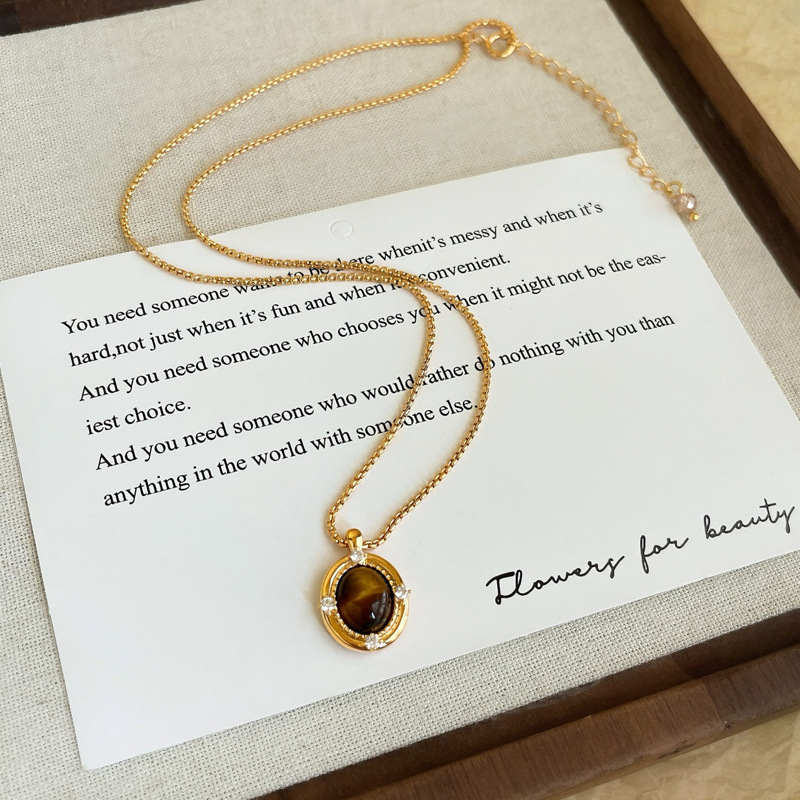 Ogrlica od prirodnog tigrovog oka, višeslojna s kapljastim privjeskom, ručna izrada