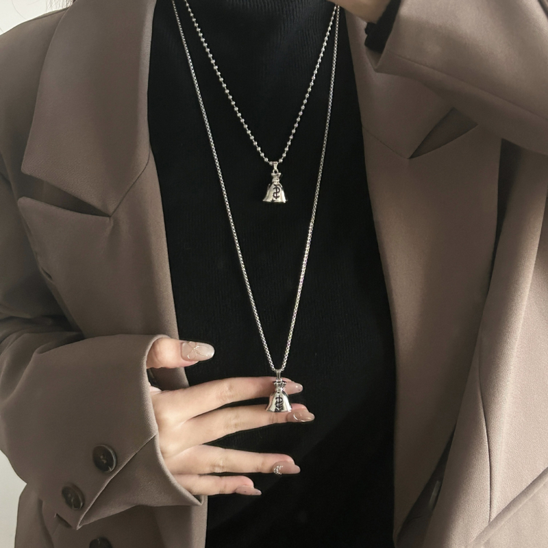 Ogrlica s trodimenzionalnim privjeskom novčane vrećice, lanac od titan čelika i bakrene legure, duljina 51–60 cm, elektroplakirani, unisex