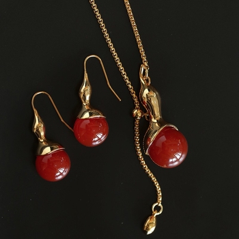 Ogrlica s agatnim privjeskom, bakreni kristali, O-lanac, geometrijski dizajn, elektroplakiranje