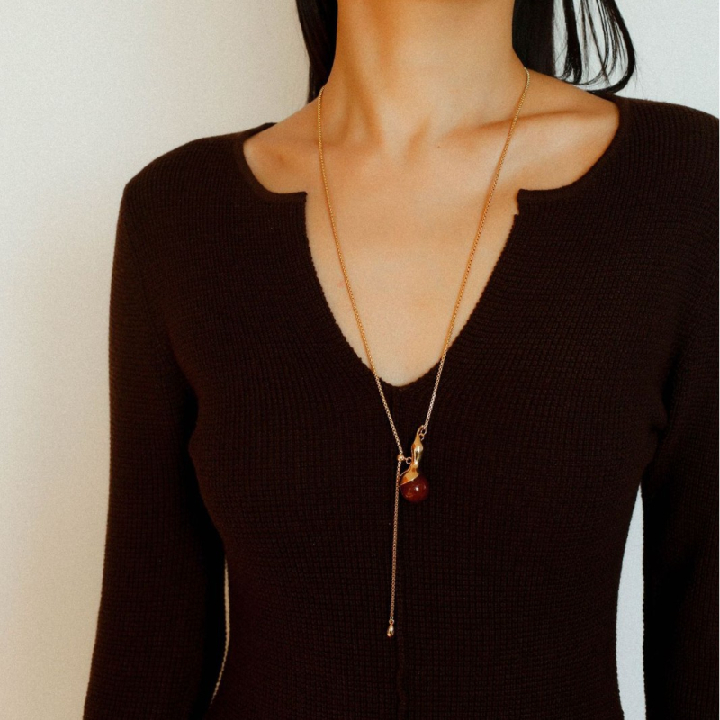 Ogrlica s agatnim privjeskom, bakreni kristali, O-lanac, geometrijski dizajn, elektroplakiranje